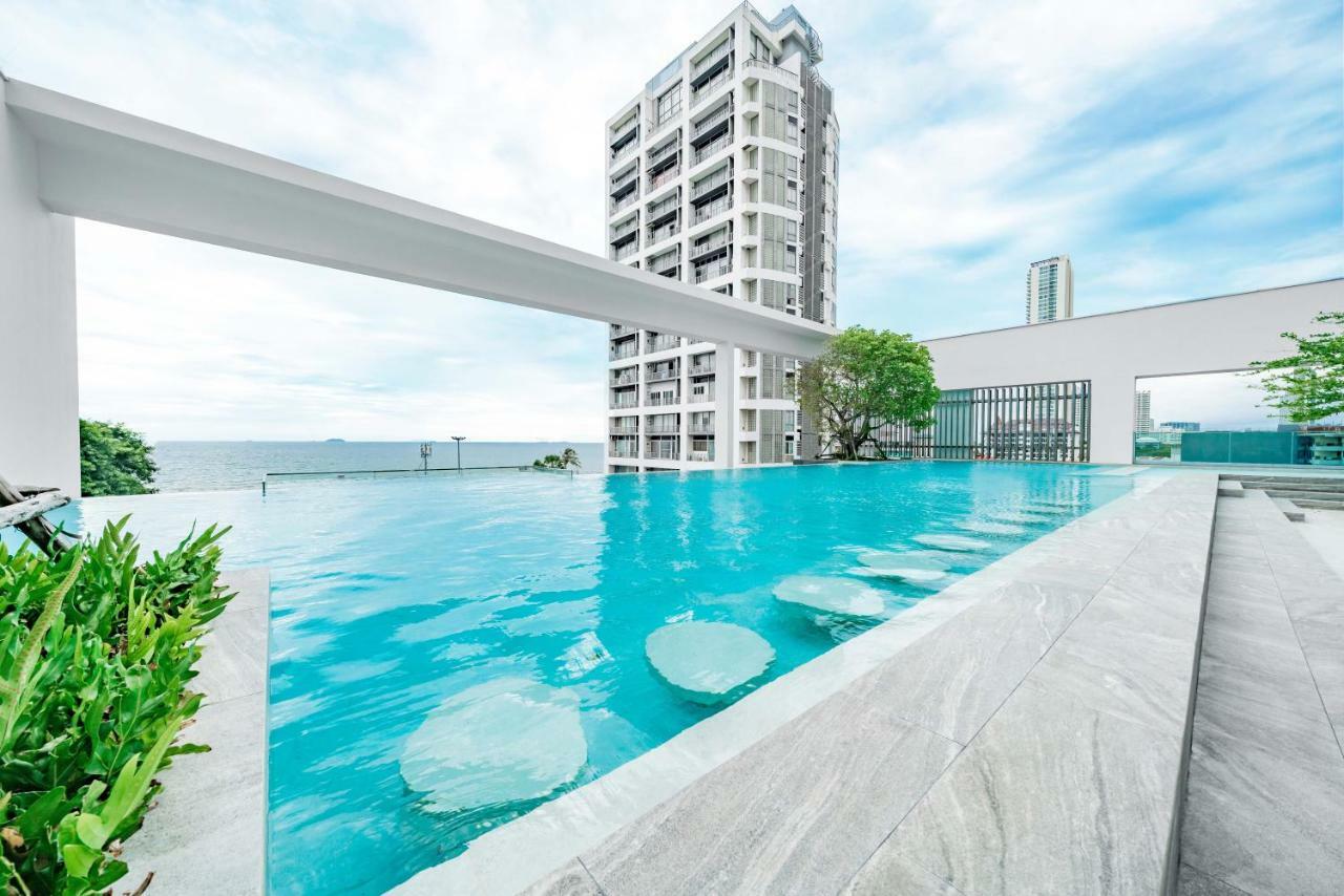 Pattaya Aeras Condotel Pantai Jomtien Bagian luar foto
