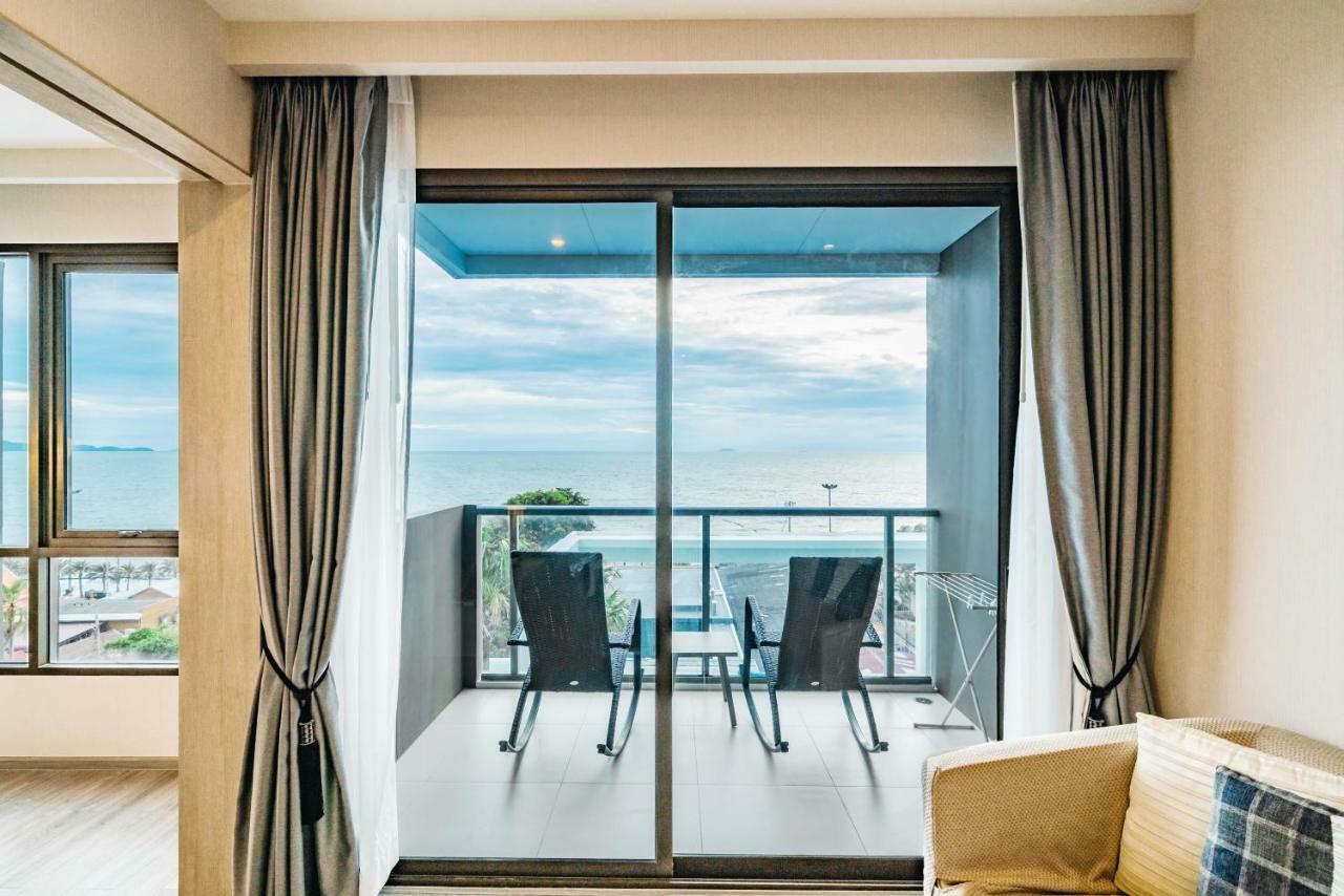 Pattaya Aeras Condotel Pantai Jomtien Bagian luar foto